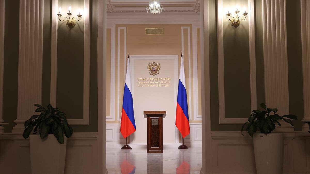 Совфед утвердил закон о необходимости отключения связи по указанию ФСБ