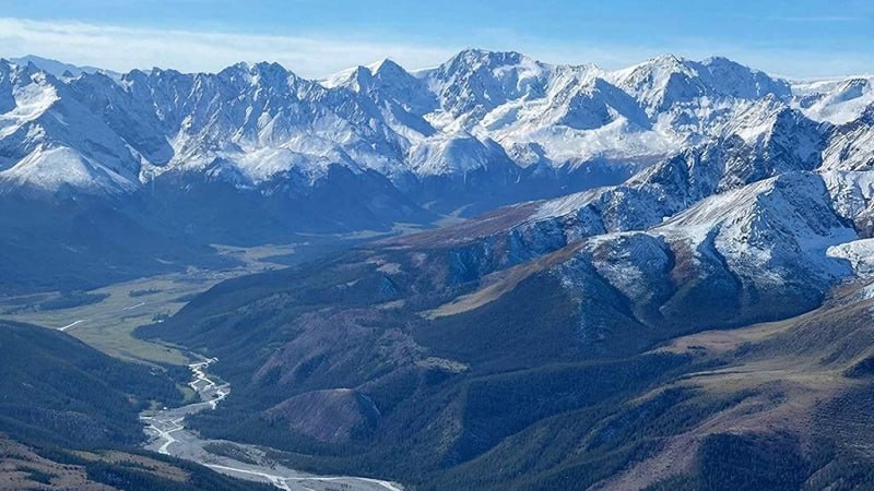 Летим на Алтай. Авиакомпания «Азимут» с 30 марта снова запускает прямое авиасообщение между Уфой и Горно-Алтайском