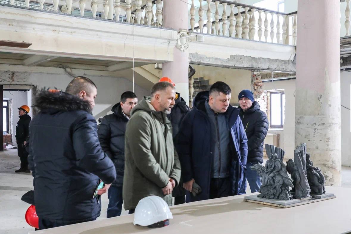 Ратмир Мавлиев: Продолжаем реконструкцию кинотеатра «Победа»