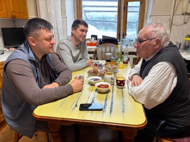 С Ратмиром Рафиловичем навестили дорогого друга - почётного гражданина, первостроителя нашего города Бориса Михайловича Густова