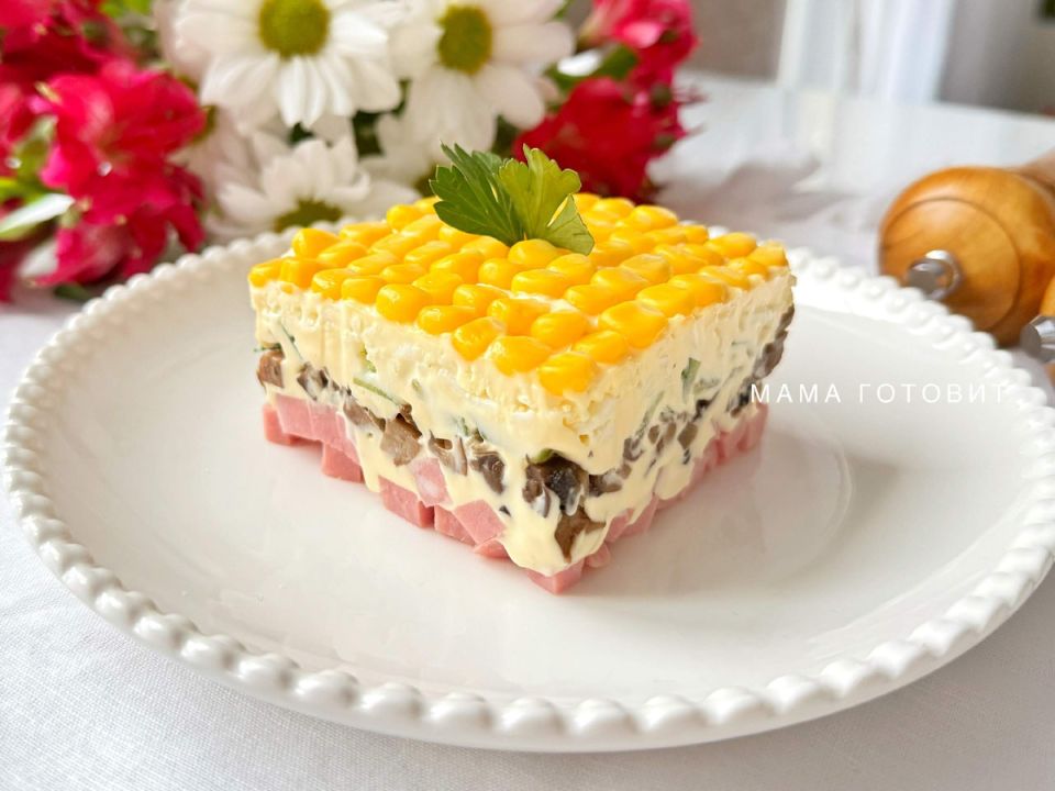 Новый взгляд на салат Оливье: быстрый и сытный рецепт