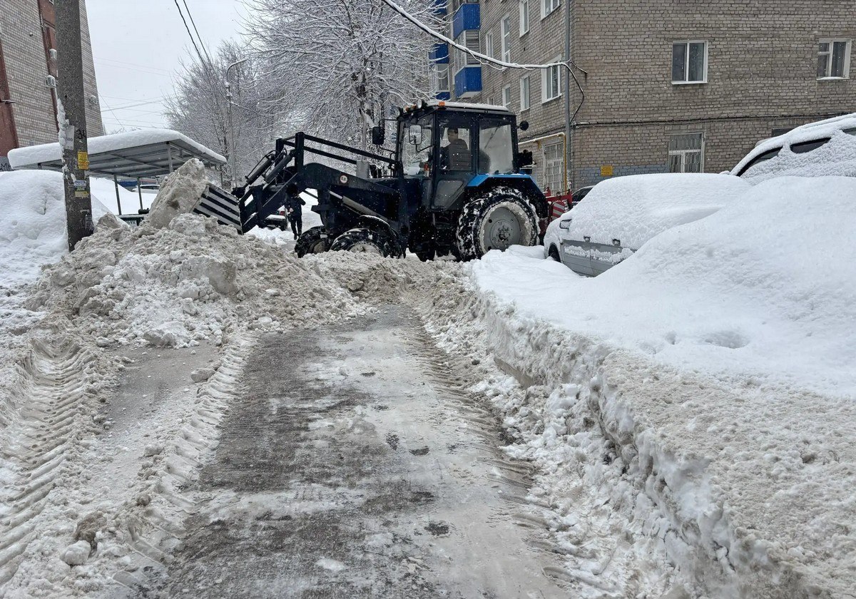 Снежные цифры. Службы ЖКХ города продолжают трудиться Снежные цифры. Службы ЖКХ города продолжают трудиться