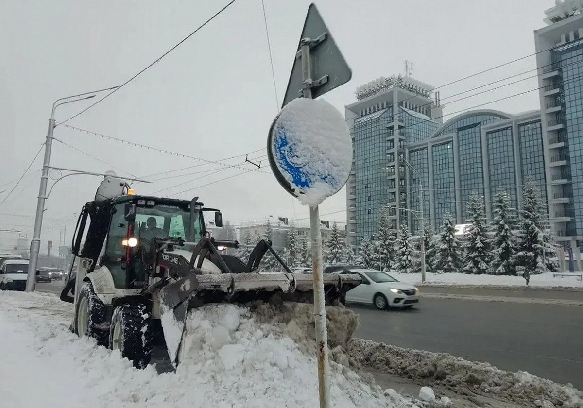 Снежные цифры. Службы ЖКХ города продолжают трудиться Снежные цифры. Службы ЖКХ города продолжают трудиться