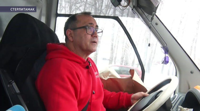 В Стерлитамаке поющий водитель автобуса покорил соцсети