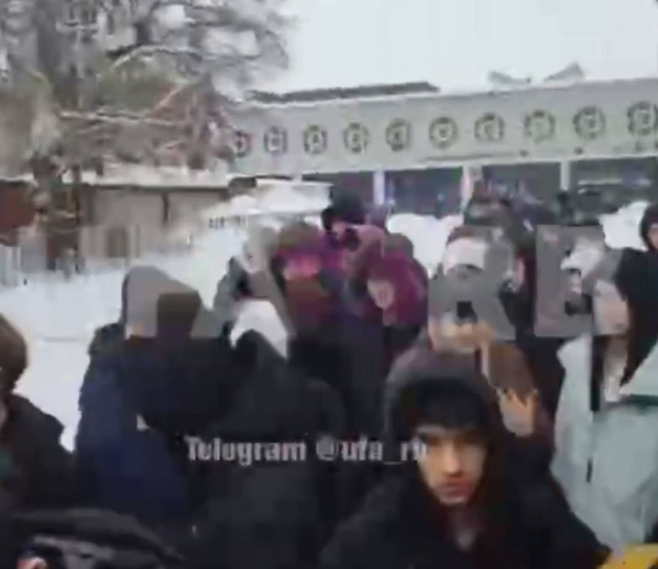В Уфе эвакуировали студентов авиатехникума