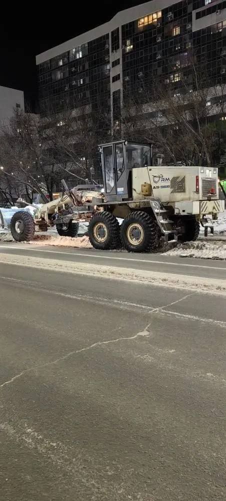 Работают днем и ночью. Резкие температурные перепады создают серьёзные сложности для коммунальных служб Работают днем и ночью. Резкие температурные перепады создают серьёзные сложности для коммунальных служб