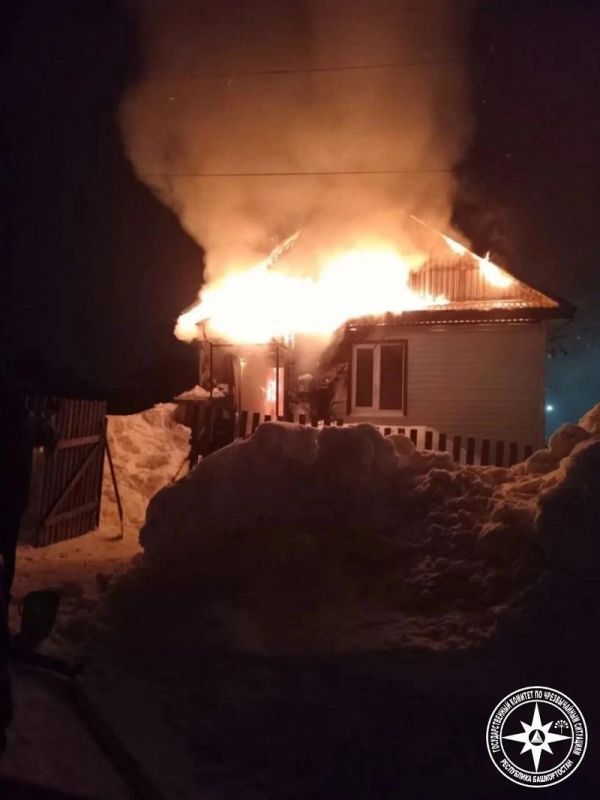 Пожар унес жизнь женщины. Поздно вечером 15 марта в селе Красный Ключ Нуримановского района загорелся частный дом