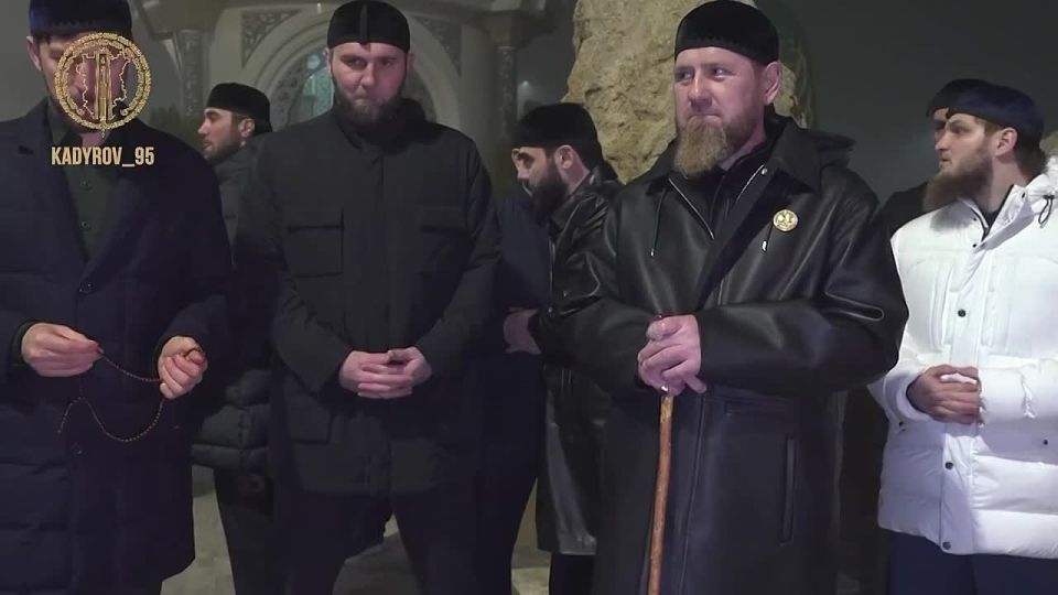 Адам Делимханов: В этот благословенный праздничный день Ид аль-Фитр вместе с ДОРОГИМ БРАТОМ, Главой Чеченской Республики, Героем России РАМЗАНОМ АХМАТОВИЧЕМ КАДЫРОВЫМ и уважаемыми БРАТЬЯМИ мы совершили утренний намаз в...