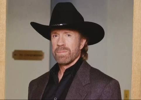 Скончался легендарный актер Чак Норрис