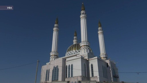 Радий Хабиров ознакомился с ходом возведения мечети «Ар-Рахим»