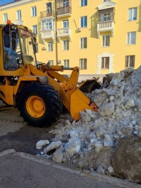 В Уфе продолжаются работы по уборке после зимнего периода