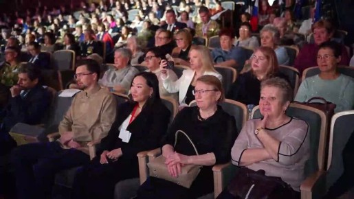 Наш ролик – о первом окружном этапе Всероссийского фестиваля «Женское сердце России», который прошел в Уфе