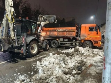 Коммунальные службы работают круглосуточно, чтобы город был безопасным и комфортным для всех