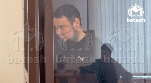 Полуголого ездуна из Шакши, который сбил и отпинал пешехода, арестовали — он пытается отмазаться от наказания астмой