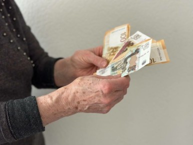 Пенсионеры получат выплаты раньше: важные изменения в марте