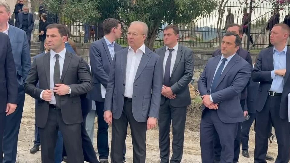 ������ ������� � ���� ������ ��������� ������������� � ������� �������, ��� � ��� ����������� ������ ������������� ����� ���� � �������