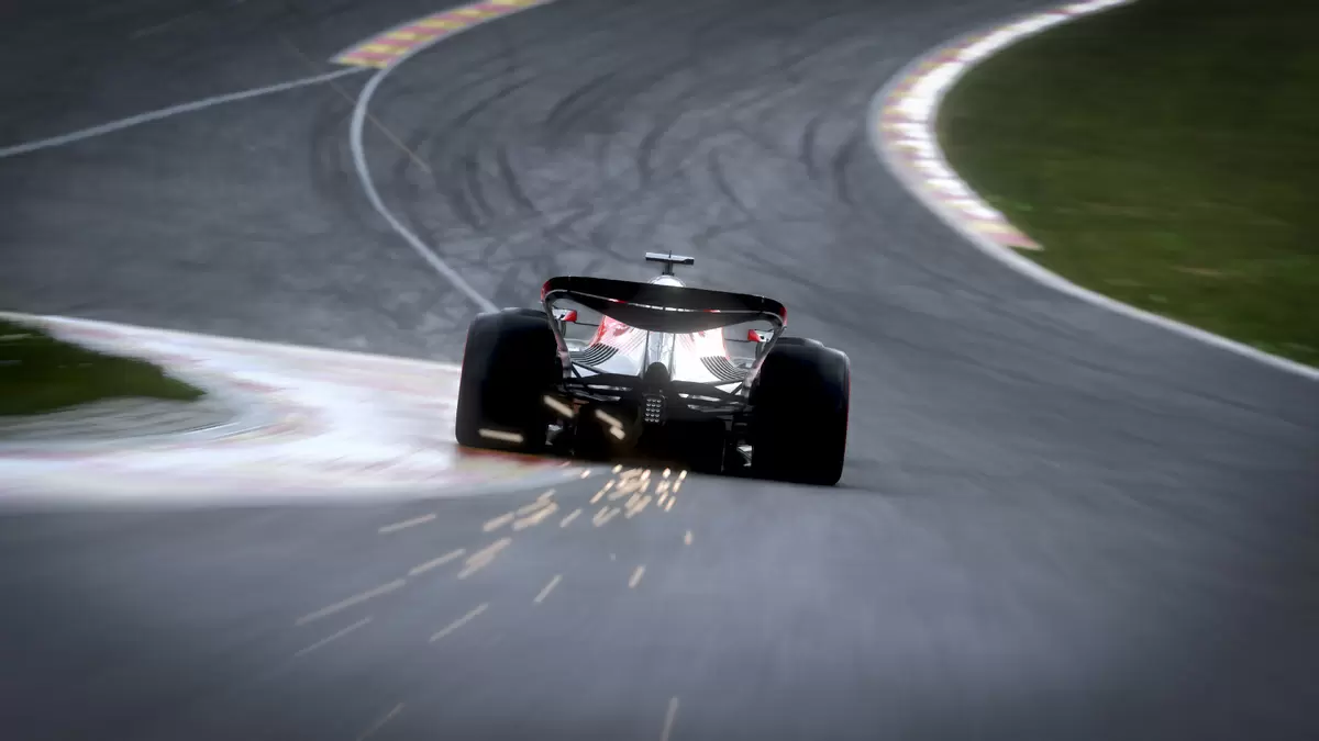 Грожан вновь на трассе: как огненный шлем стал символом воскрешения