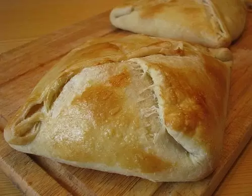 Слоеные хачапури: неотразимый вкус домашней кухни