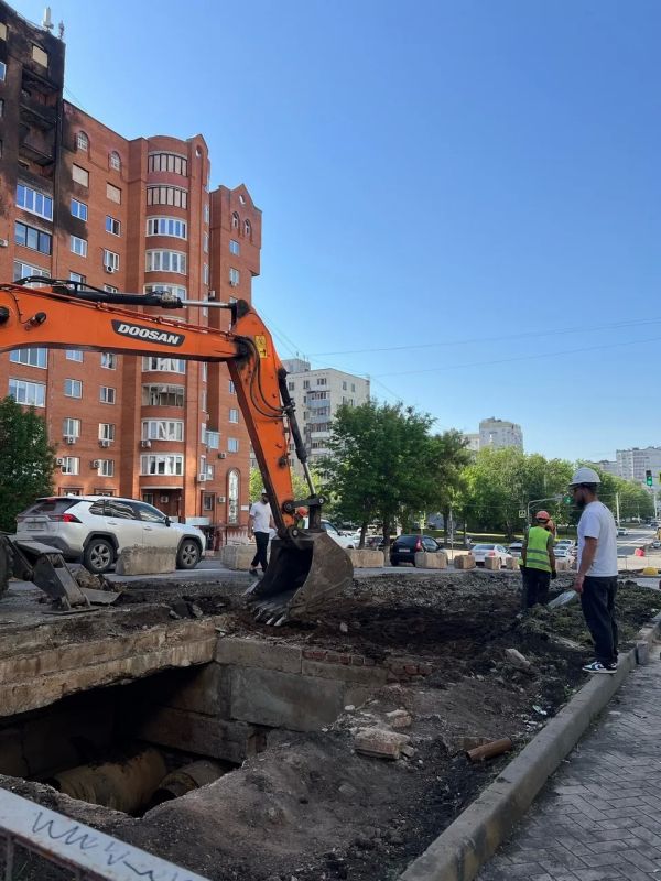 В Уфе продолжается масштабная реконструкция сетей по улице Гафури В Уфе продолжается масштабная реконструкция сетей по улице Гафури