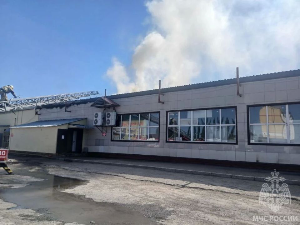 Пожары произошли в торговых центрах Нефтекамска и Стерлитамака Пожары произошли в торговых центрах Нефтекамска и Стерлитамака