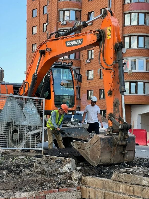 В Уфе продолжается масштабная реконструкция сетей по улице Гафури В Уфе продолжается масштабная реконструкция сетей по улице Гафури