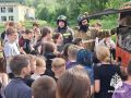 «Примерь каску!»: юные отдыхающие лагеря «Колос» стали пожарными на один день
