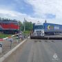Сегодня днём в МЧС Башкортостана поступило сообщение о том, что в г. Стерлитамак, на 149 км Куйбышевской ЖД, произошло столкновение тепловоза с грузовым автомобилем марки КАМАЗ