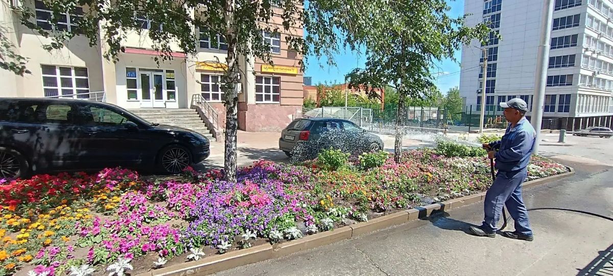 Доброе утро, #любимаяУфа Наши коммунальные службы работают круглосуточно, чтобы город оставался чистым и ухоженным: ежедневно ведётся механизированная очистка дорог и тротуаров, уборка смета и мусора, покос травы и... Доброе утро, #любимаяУфа Наши коммунальные службы работают круглосуточно, чтобы город оставался чистым и ухоженным: ежедневно ведётся механизированная очистка дорог и тротуаров, уборка смета и мусора, покос травы и...