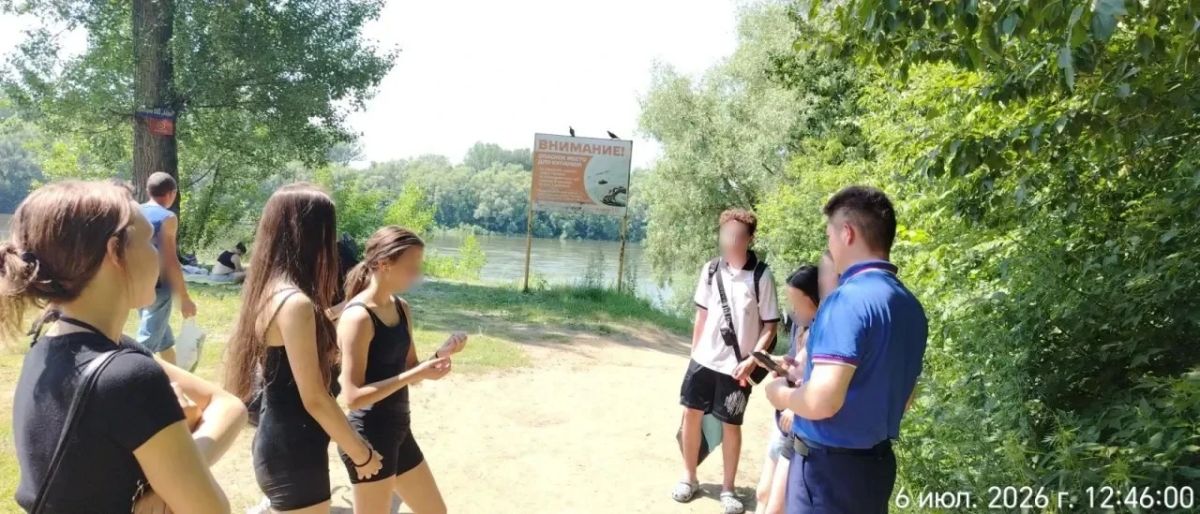 В Калининском районе помощь спасателей потребовалась девочкам В Калининском районе помощь спасателей потребовалась девочкам