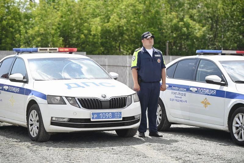 В Белорецке торжественно открыли новую автостоянку ОГИБДД для оказания госуслуг населению В Белорецке торжественно открыли новую автостоянку ОГИБДД для оказания госуслуг населению