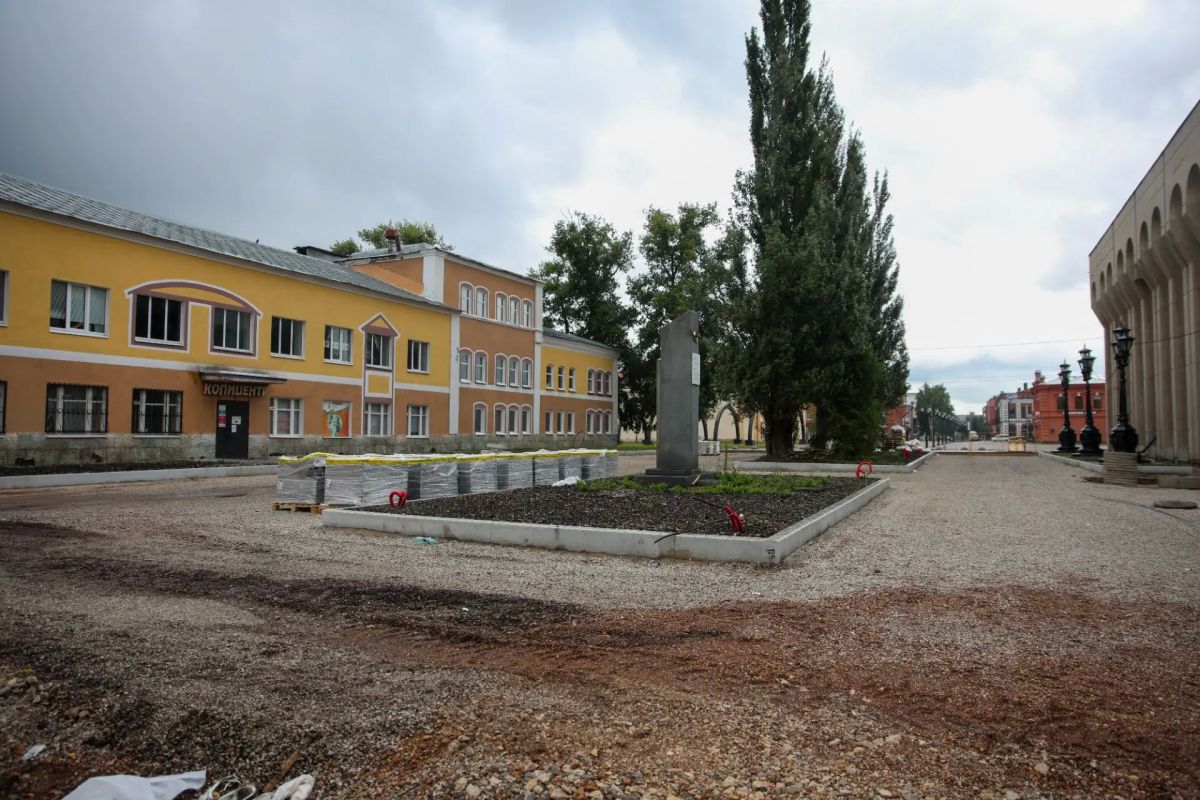 На нескольких городских территориях продолжаются работы по благоустройству На нескольких городских территориях продолжаются работы по благоустройству