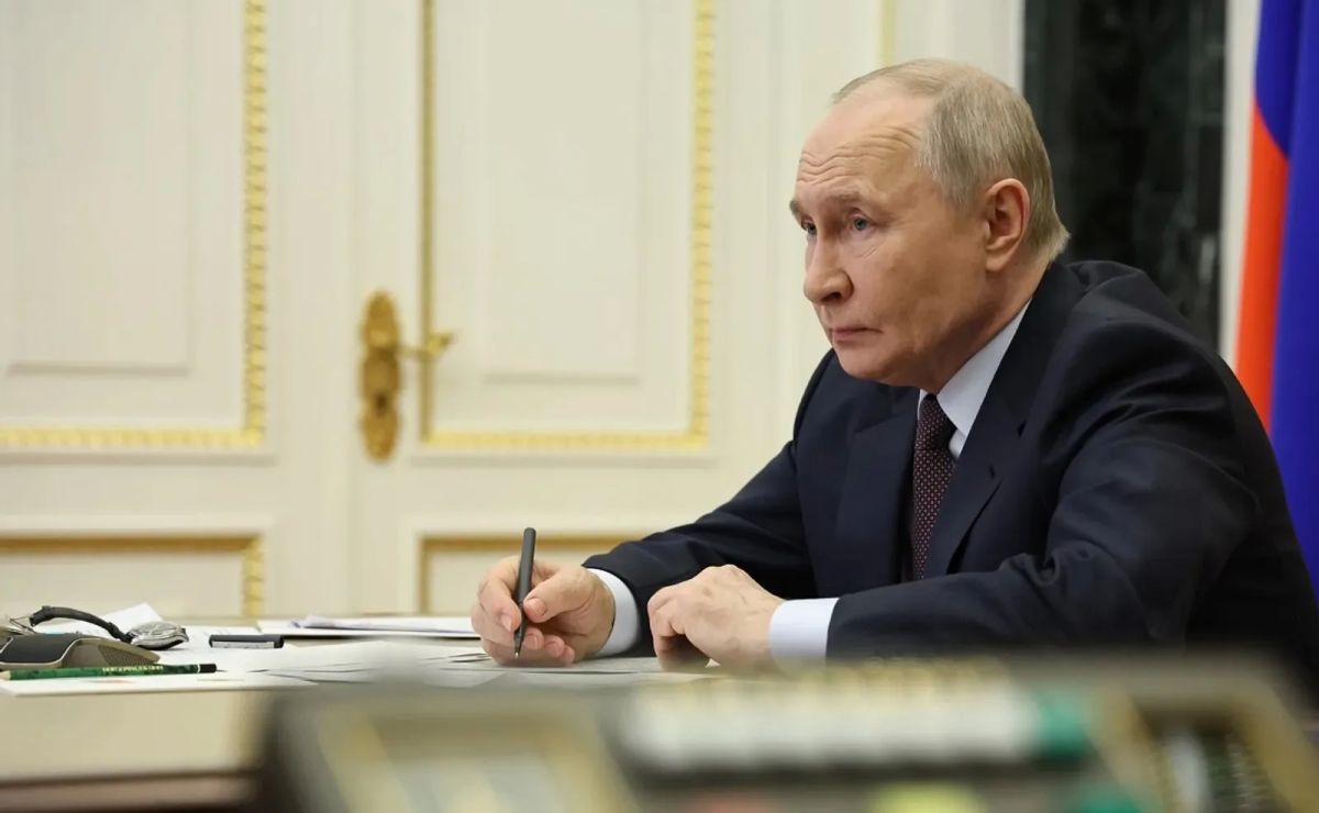 Владимир Путин подписал указ о дополнительных мерах поддержки учителей
