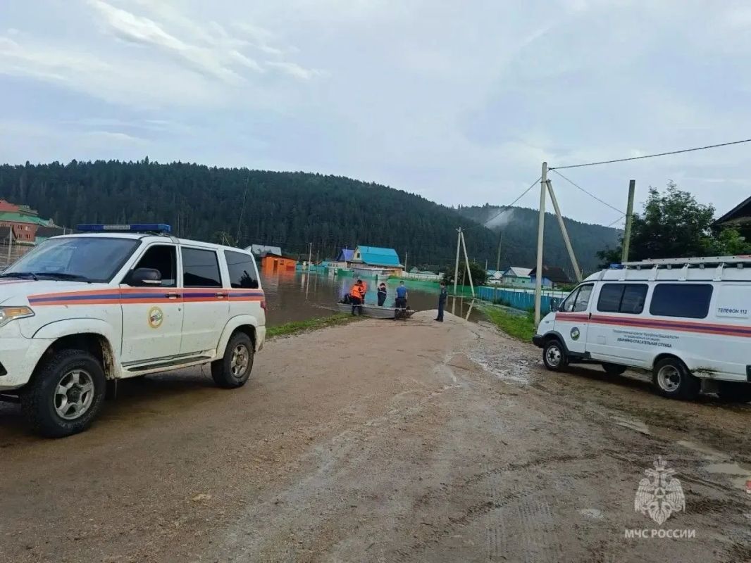 Ситуация с подтоплениями в Аскинском районе находится на постоянном контроле Ситуация с подтоплениями в Аскинском районе находится на постоянном контроле