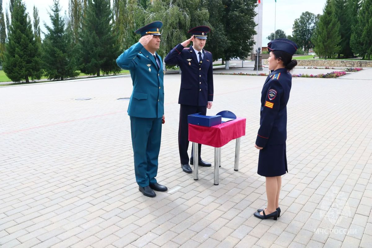 Временно исполняющий обязанности заместителя начальника Главного управления МЧС России по Республике Башкортостан подполковник внутренней службы Ленар Вахитов принял участие в торжественном мероприятии, посвященном Дню знаний Временно исполняющий обязанности заместителя начальника Главного управления МЧС России по Республике Башкортостан подполковник внутренней службы Ленар Вахитов принял участие в торжественном мероприятии, посвященном Дню знаний