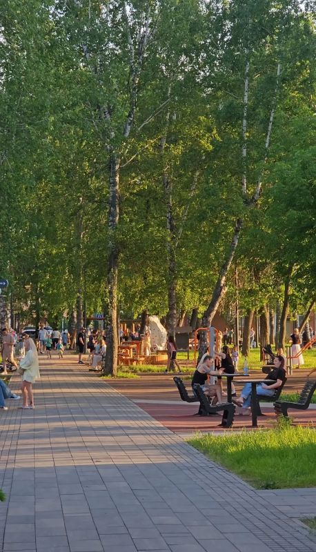 Поздравление главы администрации Эмиля Шаймарданова с юбилеем города Поздравление главы администрации Эмиля Шаймарданова с юбилеем города