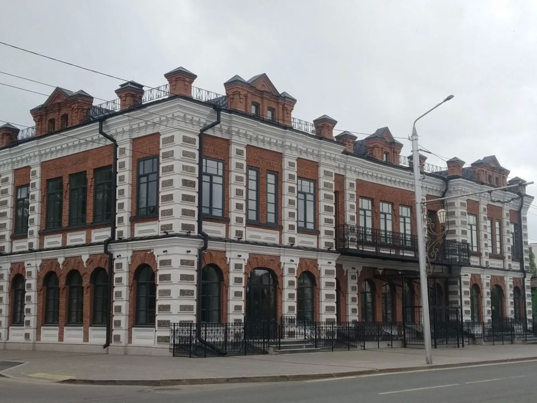 Поздравление главы администрации Эмиля Шаймарданова с юбилеем города Поздравление главы администрации Эмиля Шаймарданова с юбилеем города