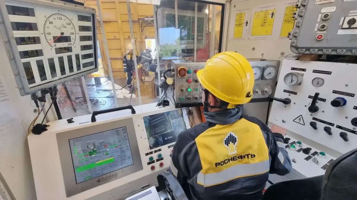 Радий Хабиров: День работников нефтяной и газовой промышленности – ключевой профессиональный праздник для Башкортостана Радий Хабиров: День работников нефтяной и газовой промышленности – ключевой профессиональный праздник для Башкортостана