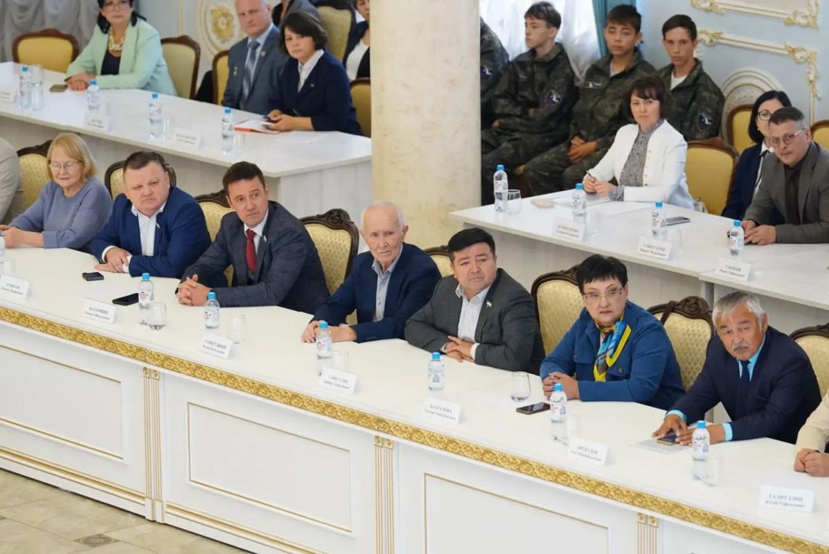 Радий Хабиров сообщил об открытии восьми детских культурно-просветительских центров в Башкортостане Радий Хабиров сообщил об открытии восьми детских культурно-просветительских центров в Башкортостане