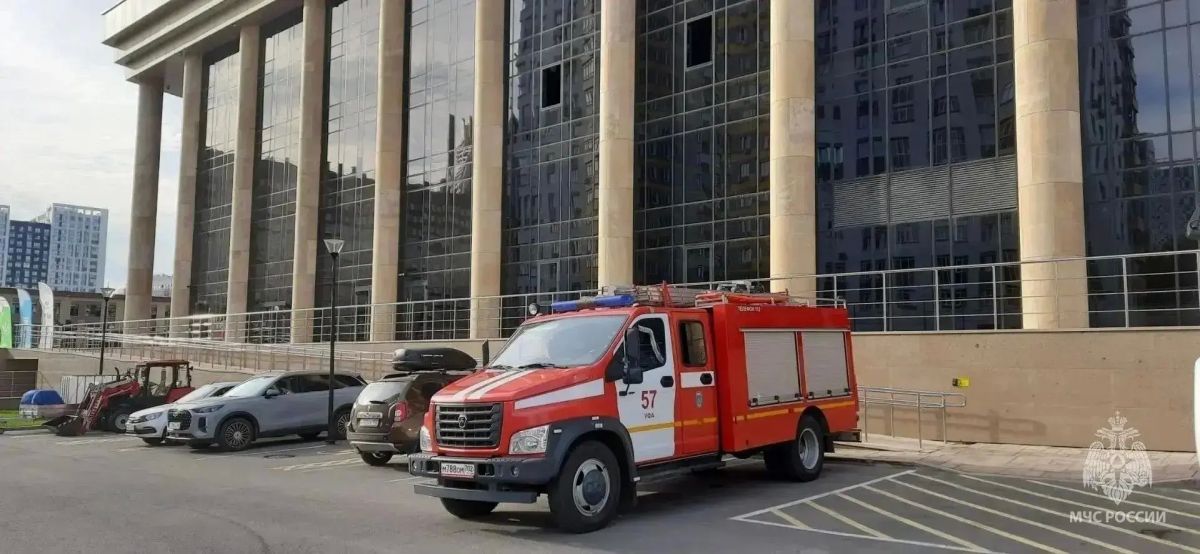 Сотрудники МЧС России продолжают обеспечивать безопасность проведения II Всероссийской спартакиады между субъектами Российской Федерации по летним видам спорта Сотрудники МЧС России продолжают обеспечивать безопасность проведения II Всероссийской спартакиады между субъектами Российской Федерации по летним видам спорта