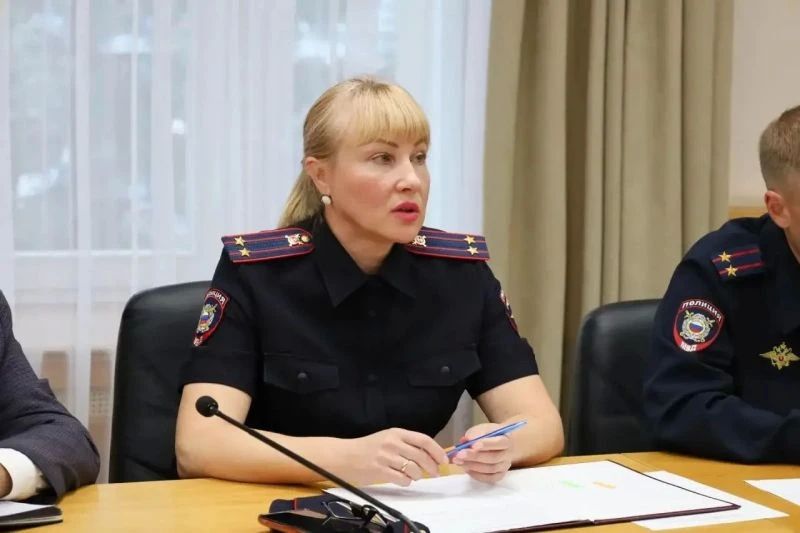 Полицейские Стерлитамака обсудили с педагогами вопросы безопасности студентов и профилактики правонарушений Полицейские Стерлитамака обсудили с педагогами вопросы безопасности студентов и профилактики правонарушений