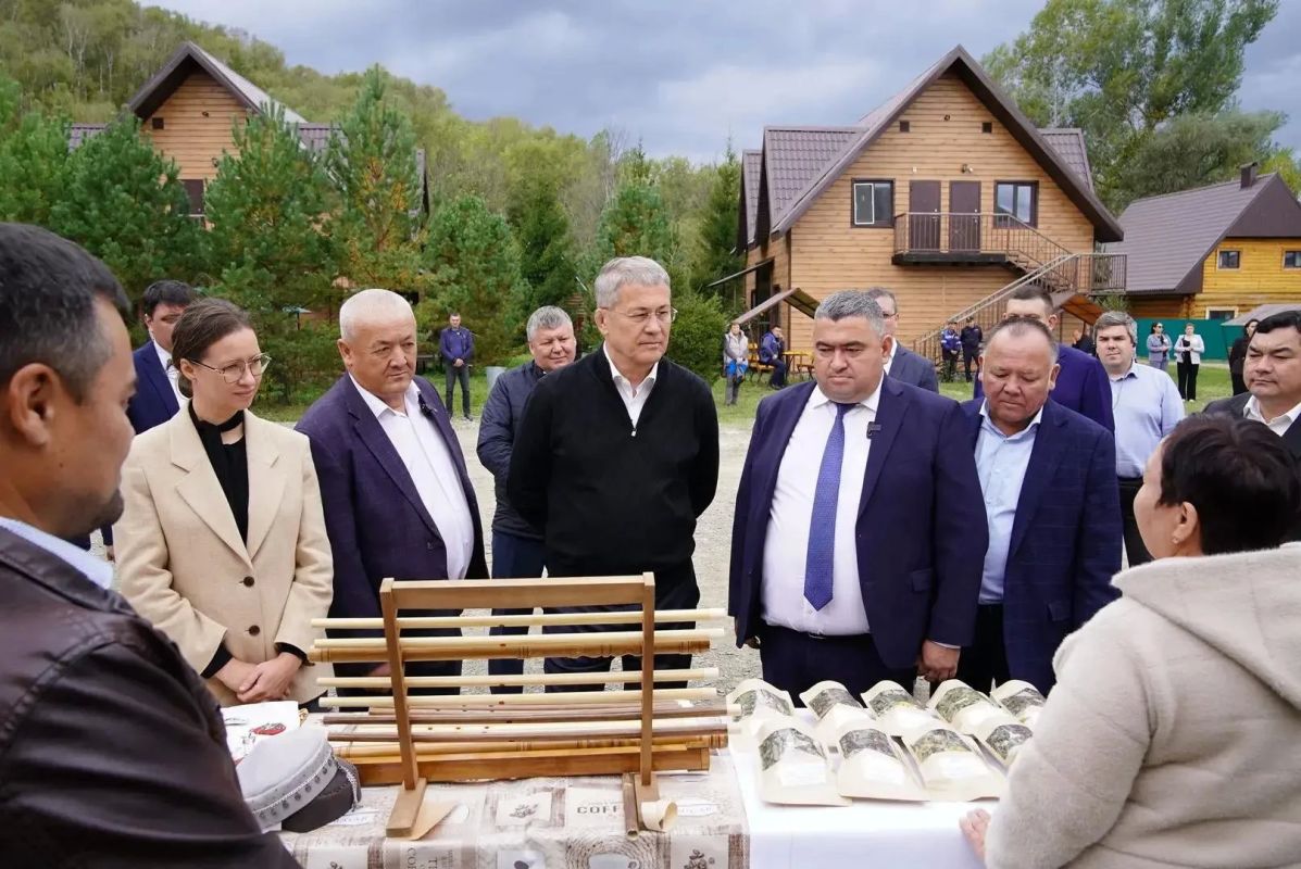 Радий Хабиров: Популяция зубров в Башкортостане насчитывает уже 33 особи Радий Хабиров: Популяция зубров в Башкортостане насчитывает уже 33 особи