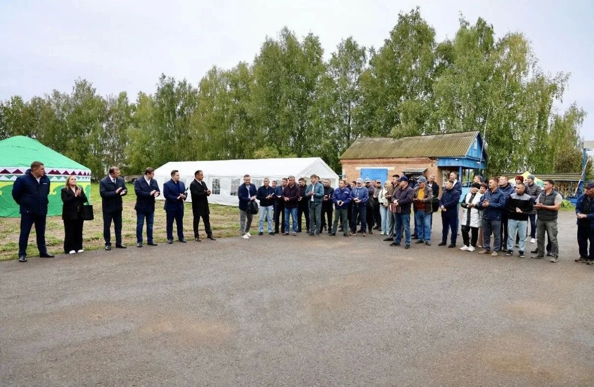 В Чишминском районе Башкортостана обсудили вопросы сохранности дорог при перевозке сельскохозяйственной продукции В Чишминском районе Башкортостана обсудили вопросы сохранности дорог при перевозке сельскохозяйственной продукции
