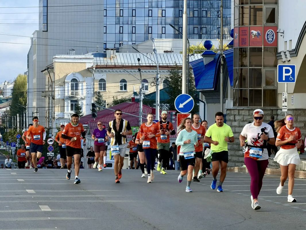 Более 9 тысяч человек приняли участие в Уфимском международном марафоне Более 9 тысяч человек приняли участие в Уфимском международном марафоне