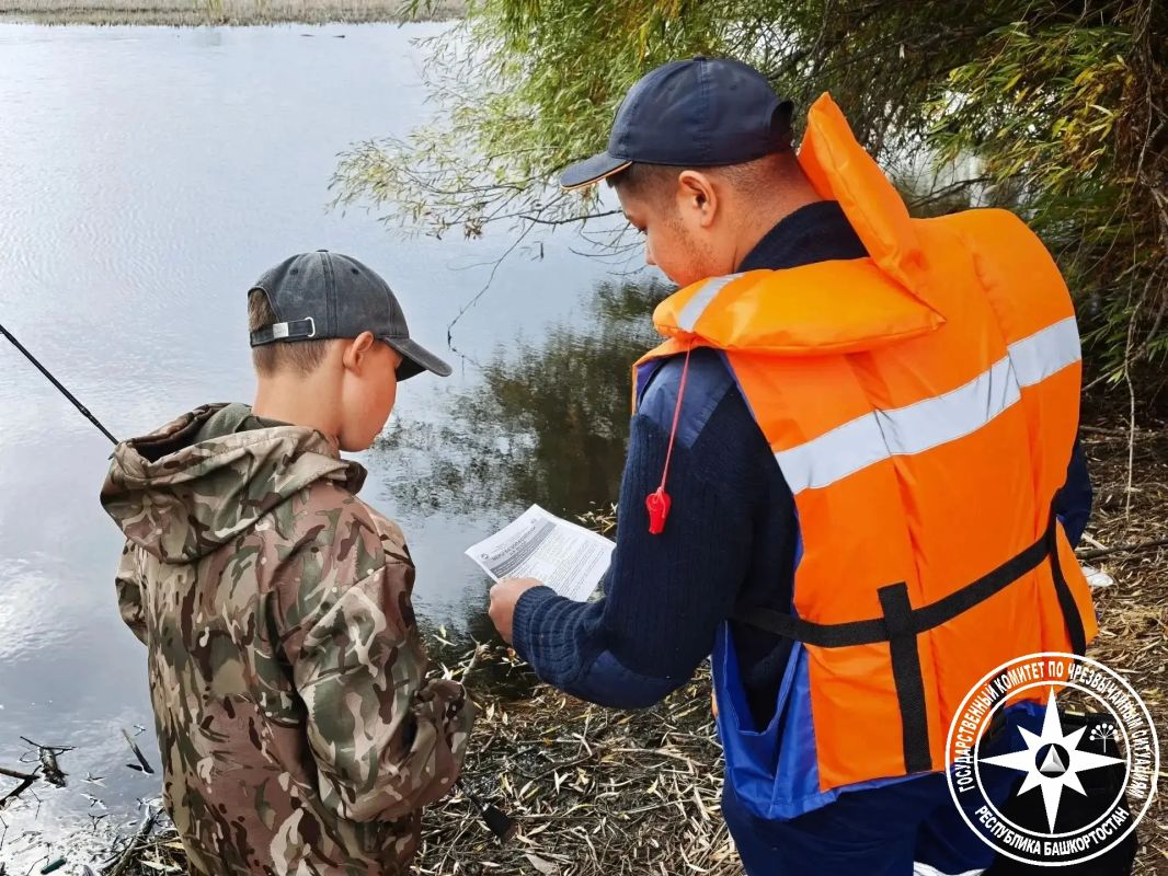 Спасатели Госкомитета РБ по ЧС продолжают профилактические рейды на водоёмах республики Спасатели Госкомитета РБ по ЧС продолжают профилактические рейды на водоёмах республики