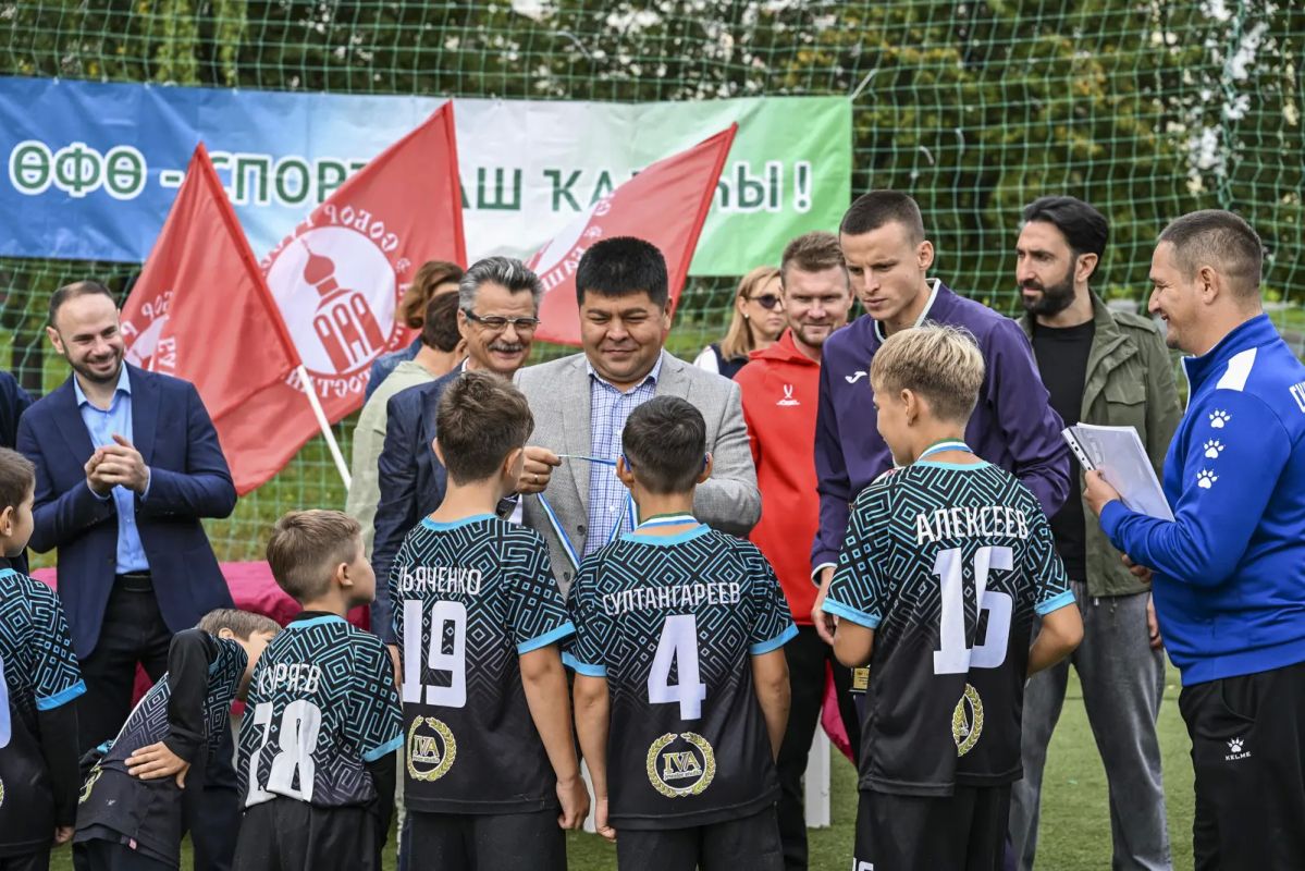 В Уфе наградили финалистов турнира «Дворовая лига» В Уфе наградили финалистов турнира «Дворовая лига»