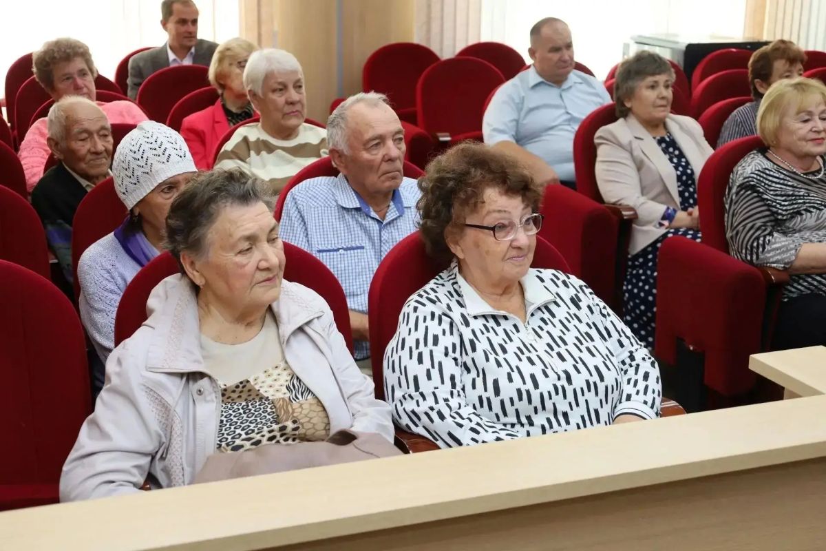 Награды ветеранам в честь юбилея Стерлитамака Награды ветеранам в честь юбилея Стерлитамака
