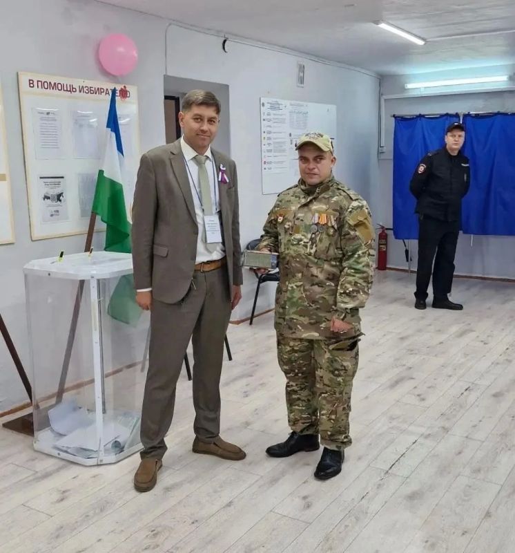Сделать свой выбор и выполнить гражданский долг пришёл ветеран СВО Виктор Николаевич Иванов Сделать свой выбор и выполнить гражданский долг пришёл ветеран СВО Виктор Николаевич Иванов