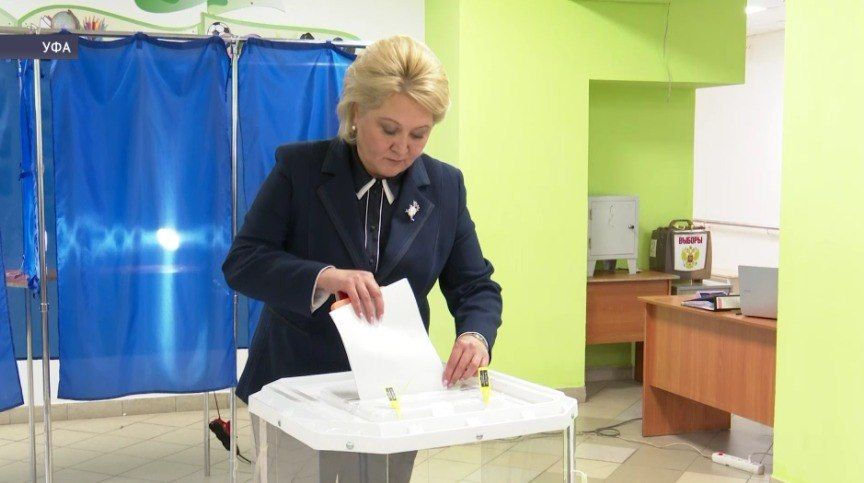 Лилия Гумерова проголосовала на выборах в Госдуму