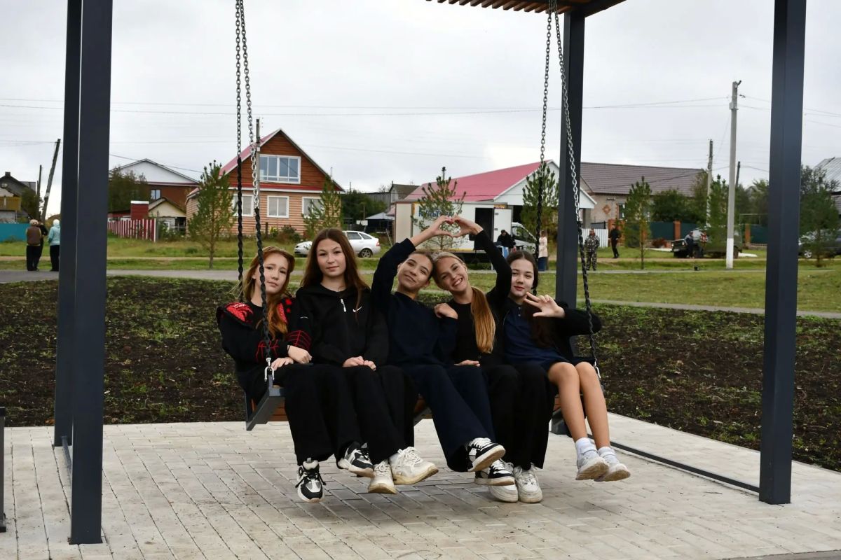 Завершён финальный этап благоустройства парка «Нескучный» в селе Кармаскалы Кармаскалинского района