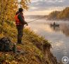 Сентябрь — отличное время для рыбалки: вода ещё тёплая, рыба активна, а природа радует золотыми красками